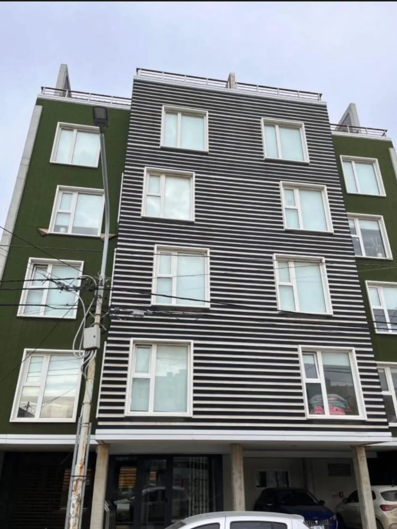 Frente del Edificio Turek Centro en Rivadavia N° 467, Río Grande